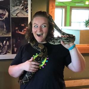 Meet your Posher, Stephanie